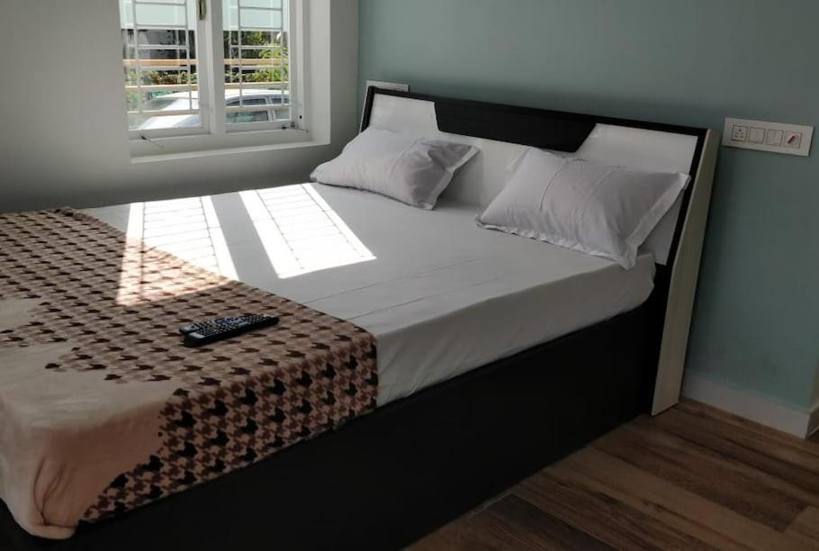 Ab Island Residency Apartment Mundrothuruth Ngoại thất bức ảnh